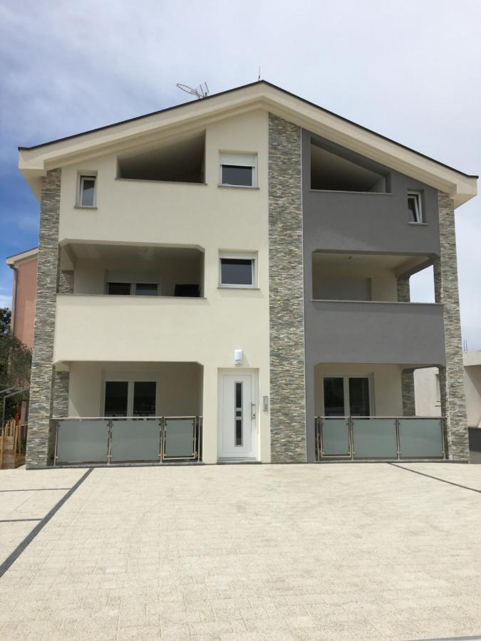 Apartmani Zaton 2 Buitenkant foto